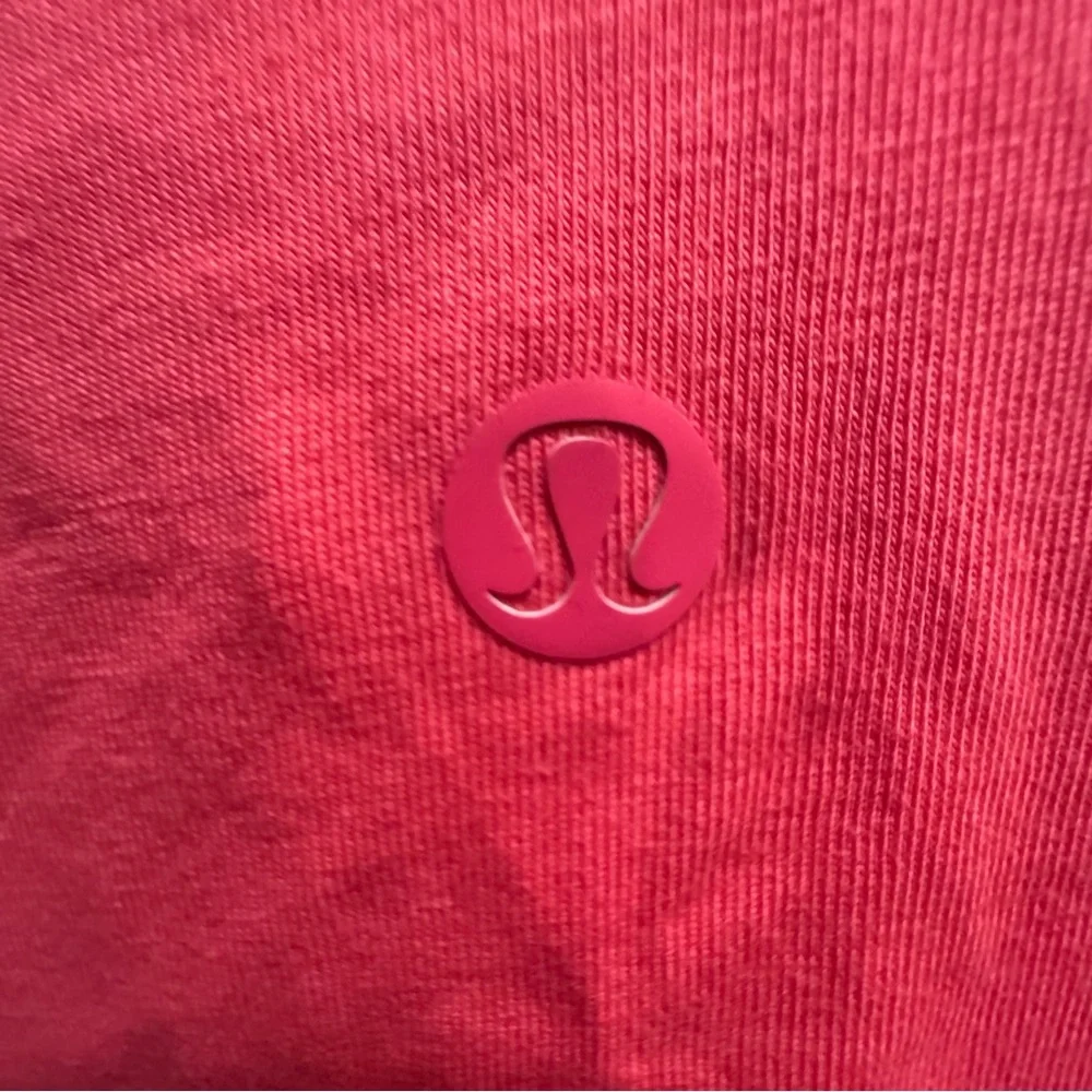 Lululemon Love Crew Short Sleeve T-Shirt in Love Red Sz 2